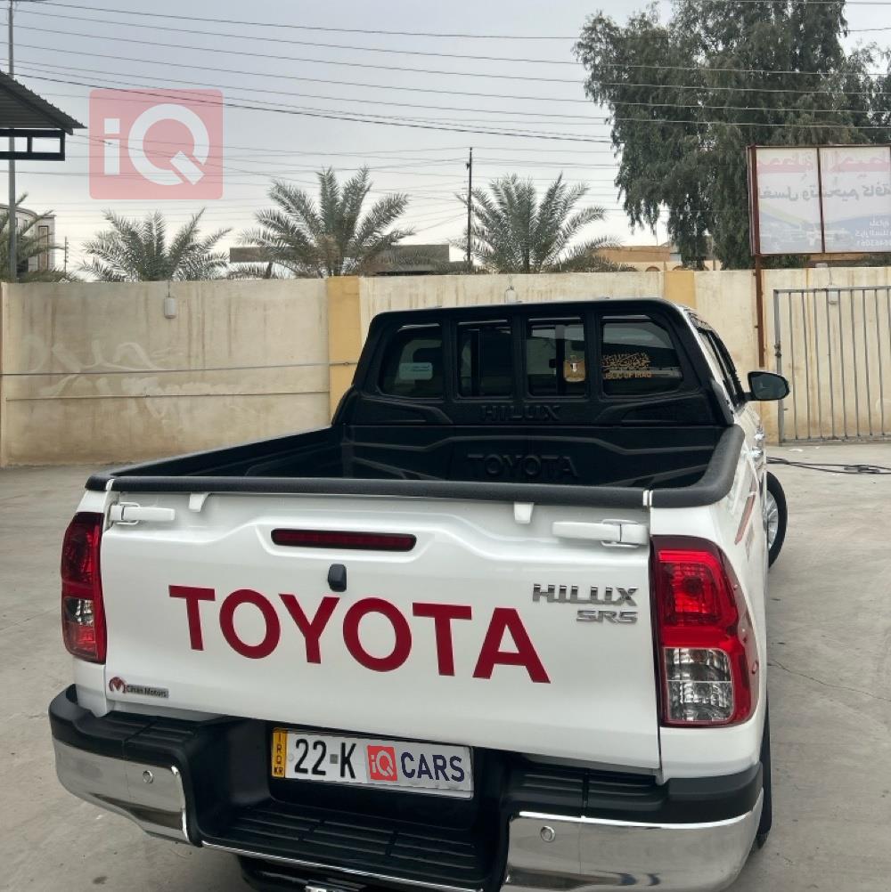 تويوتا هايلوكس